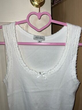 White lace tank top